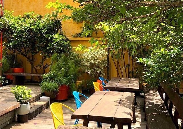 Thiết kế và thi công dự án nhà hàng Hum